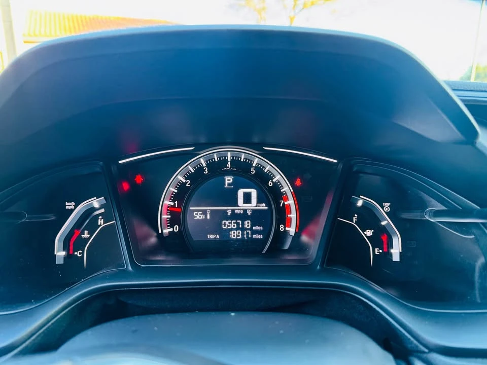 2018 Honda Civic 10th Gen - Image 7 of 10
