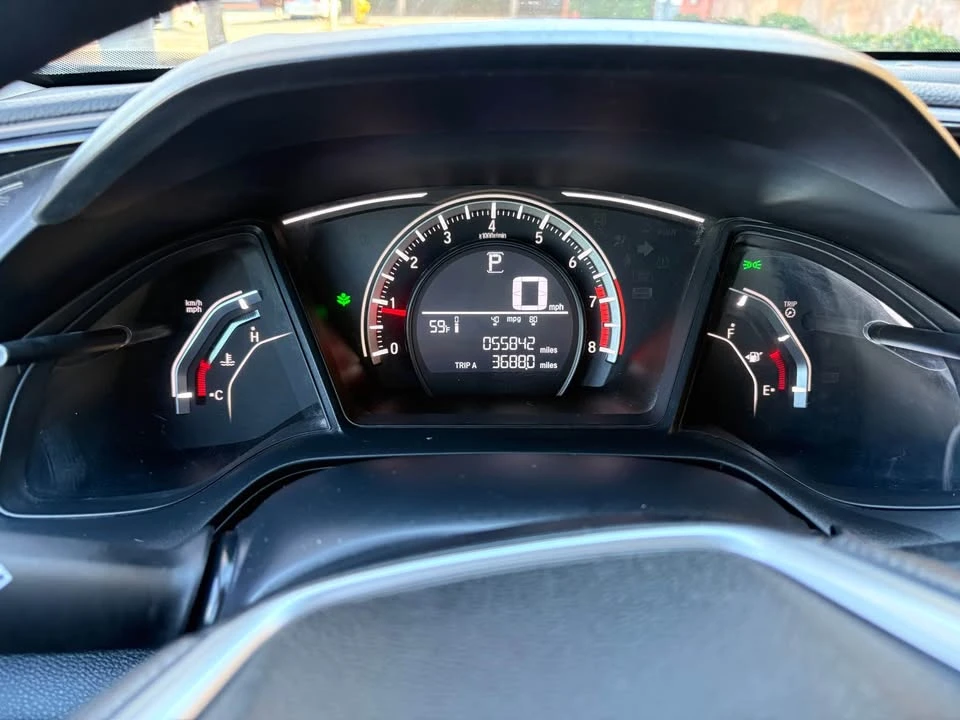 2018 Honda Civic 10th Gen - Image 9 of 10