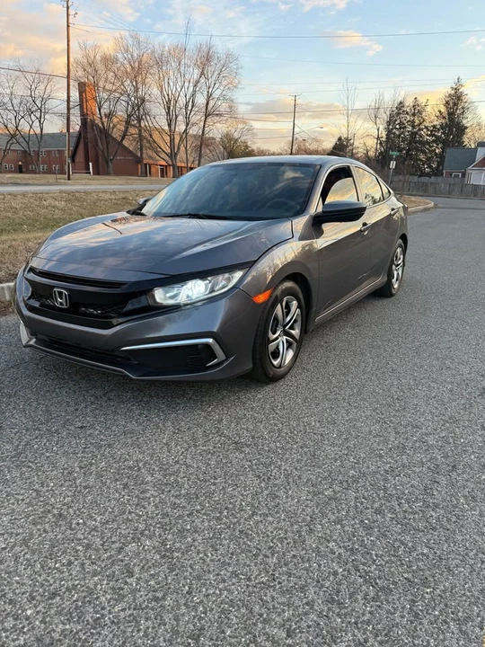 2018 Honda Civic 10th Gen - Image 2 of 13