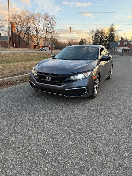 2018 Honda Civic 10th Gen - Image 3 of 13