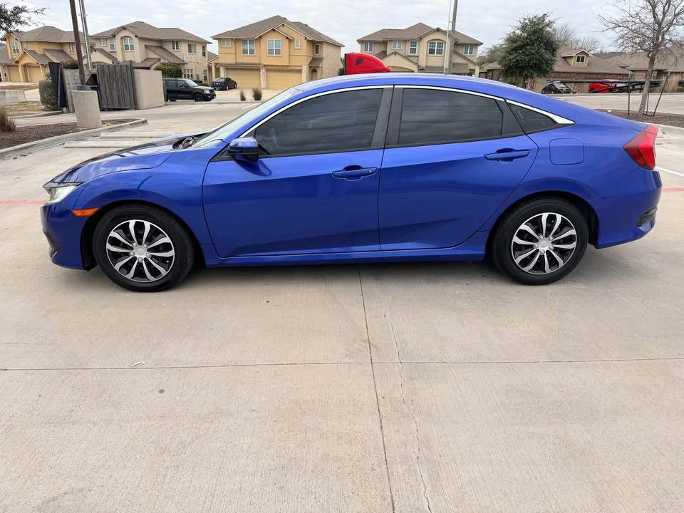 2018 Honda Civic 10th Gen - Image 3 of 14