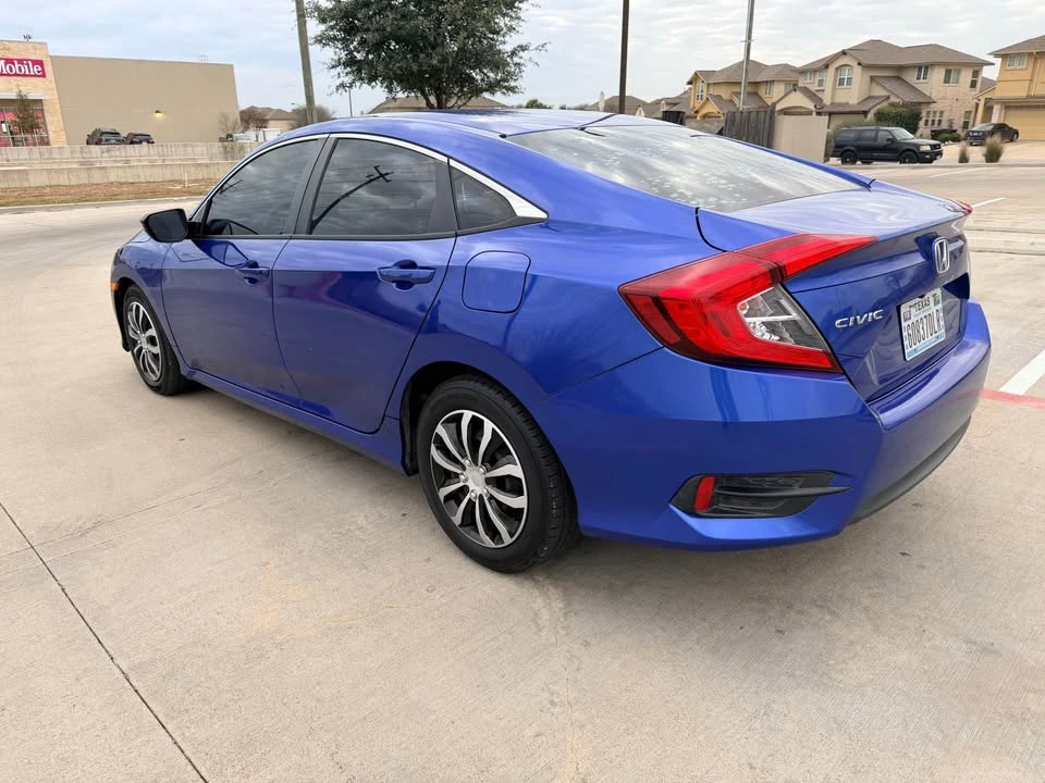 2018 Honda Civic 10th Gen - Image 4 of 14