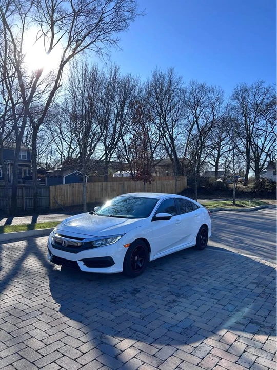 2018 Honda Civic 10th Gen - Image 7 of 7