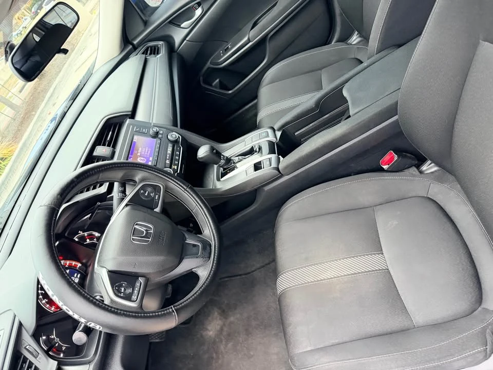 2018 Honda Civic 10th Gen - Image 11 of 14