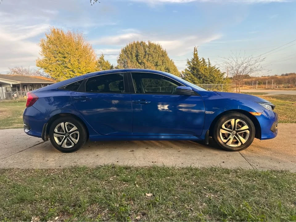2018 Honda Civic 10th Gen - Image 6 of 20