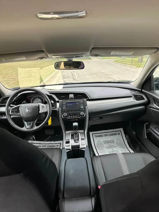2018 Honda Civic 10th Gen - Image 10 of 11