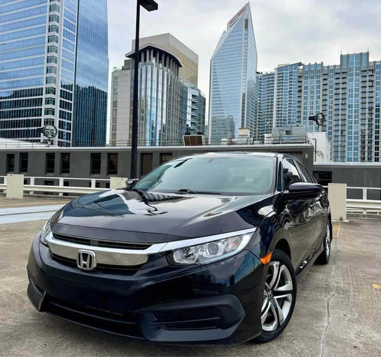 2018 Honda Civic 10th Gen - Image 4 of 11