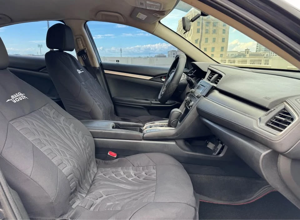 2018 Honda Civic 10th Gen - Image 10 of 11