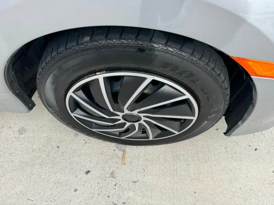 2018 Honda Civic 10th Gen - Image 8 of 14