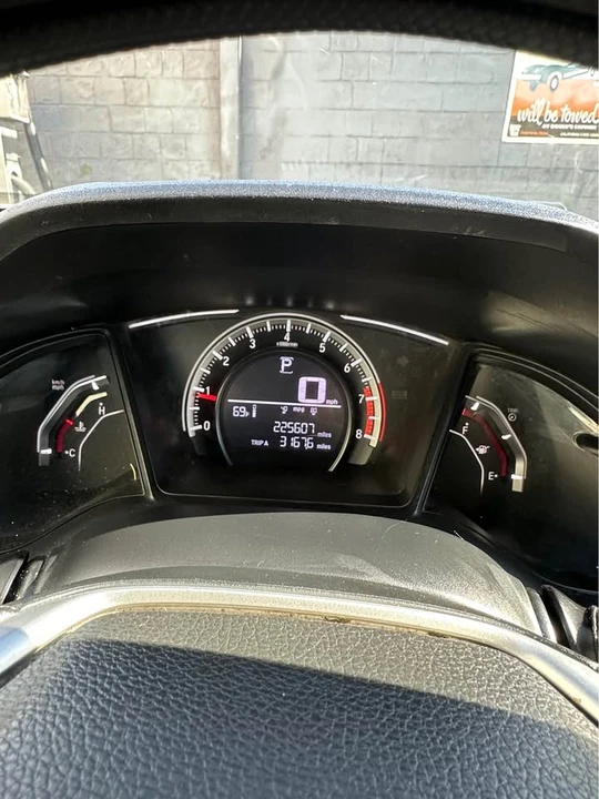 2018 Honda Civic 10th Gen - Image 11 of 13