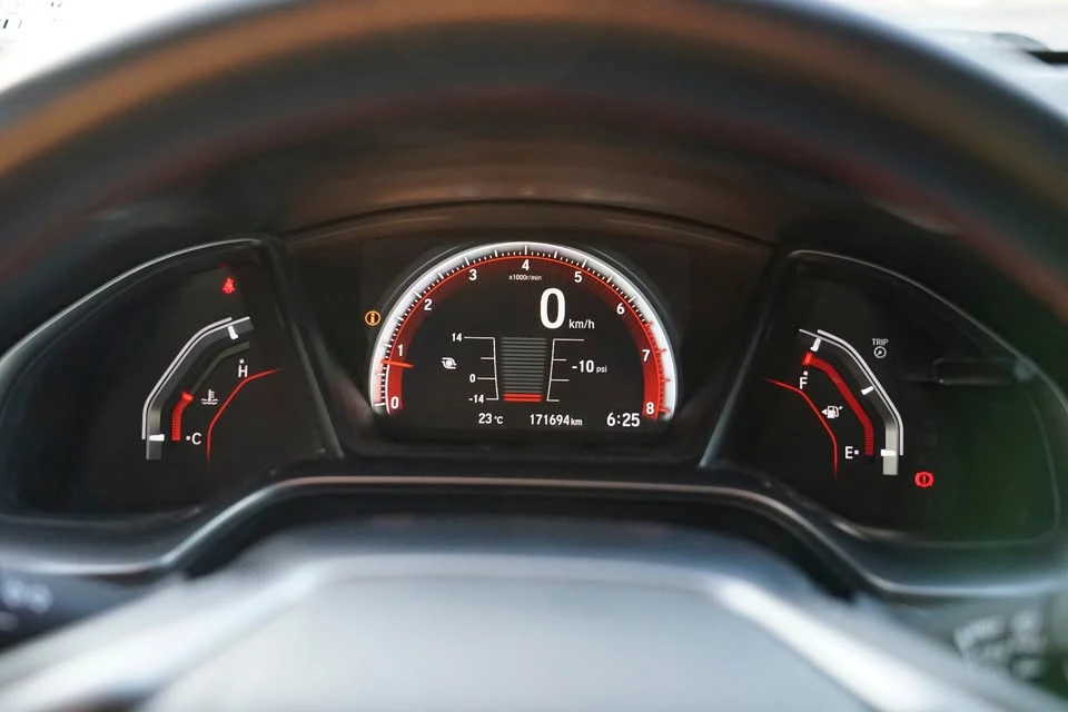 2018 Honda Civic Si 10th Gen - Image 11 of 15