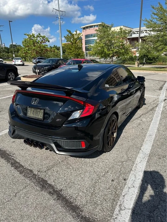 2018 Honda Civic Si 10th Gen - Image 7 of 9