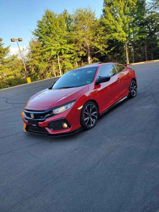2018 Honda Civic Si 10th Gen - Image 2 of 13