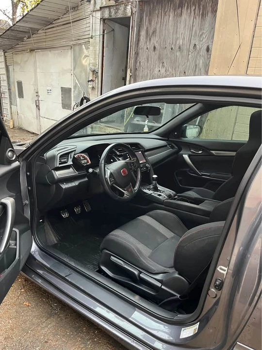 2018 Honda Civic Si 10th Gen - Image 2 of 11
