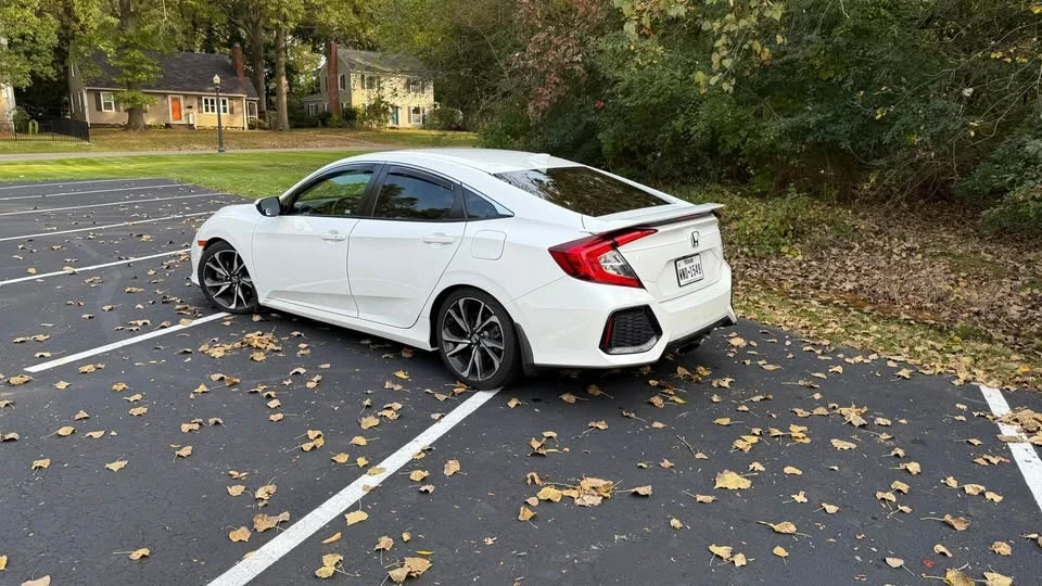 2018 Honda Civic Si 10th Gen - Image 9 of 11
