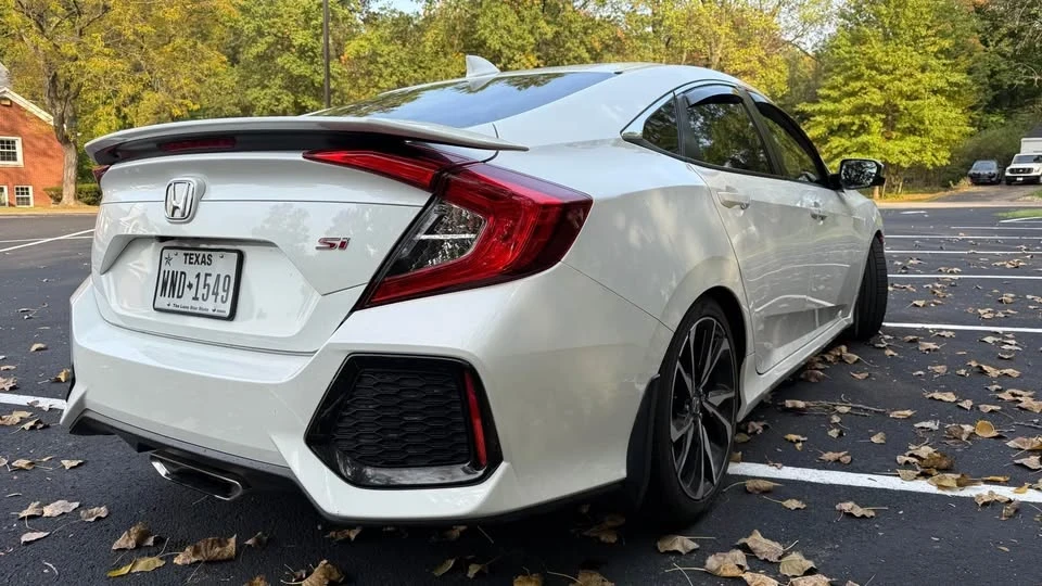 2018 Honda Civic Si 10th Gen - Image 3 of 11