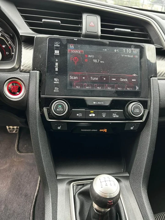 2018 Honda Civic Si 10th Gen - Image 6 of 10