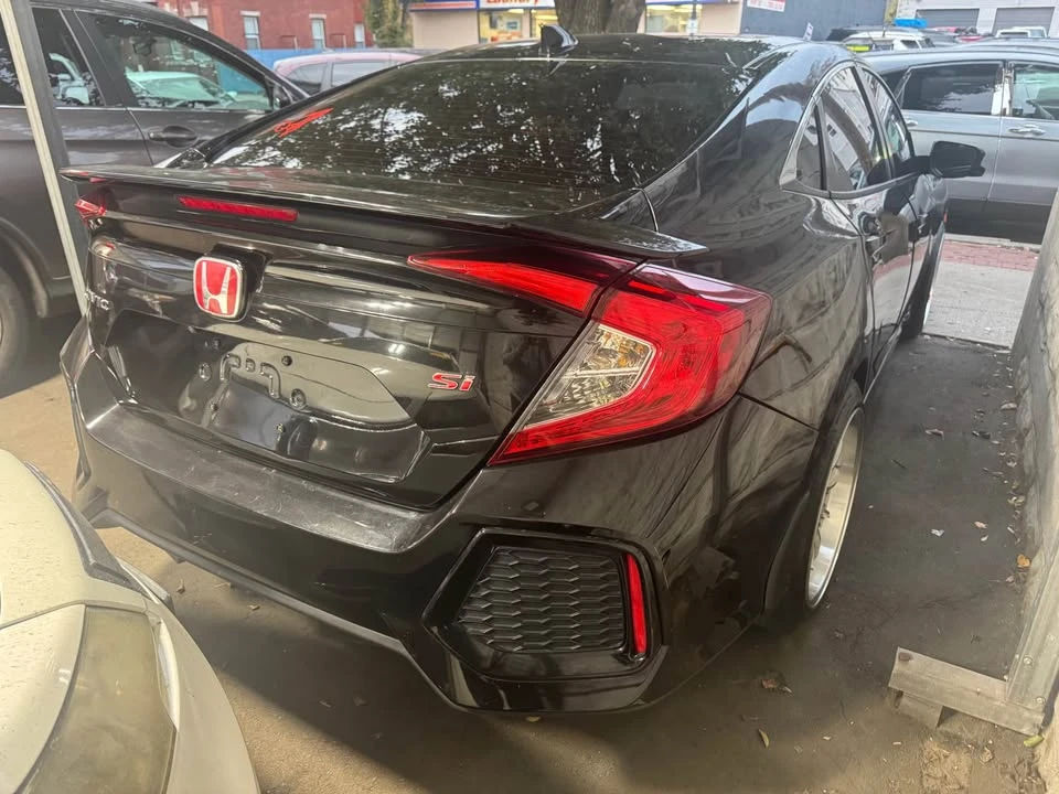 2018 Honda Civic Si 10th Gen - Image 3 of 7