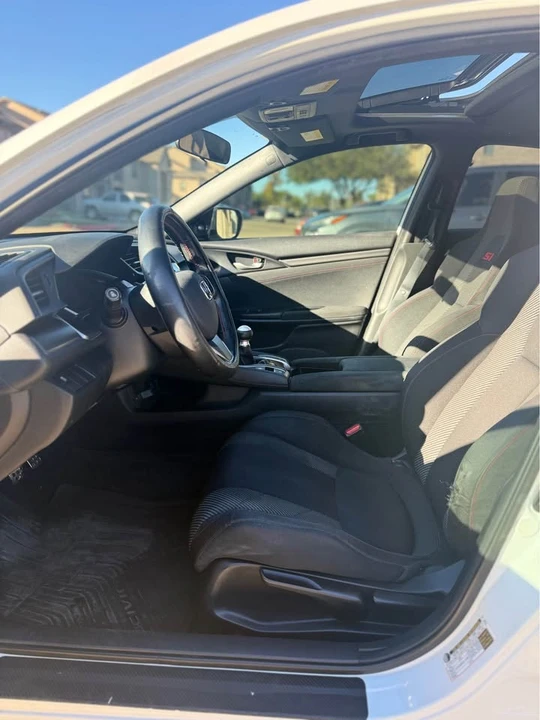 2018 Honda Civic Si 10th Gen - Image 10 of 13