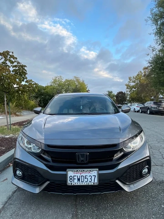 2018 Honda Civic 10th Gen - Image 5 of 8