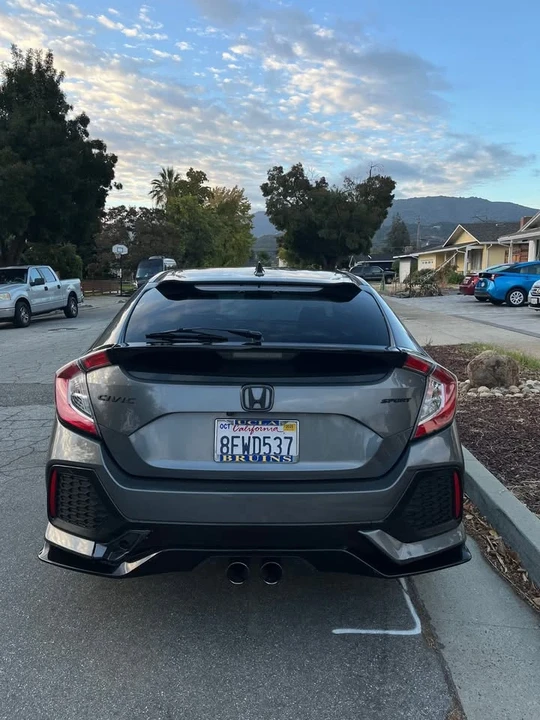 2018 Honda Civic 10th Gen - Image 3 of 8