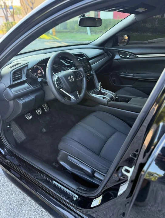 2018 Honda Civic 10th Gen - Image 11 of 12