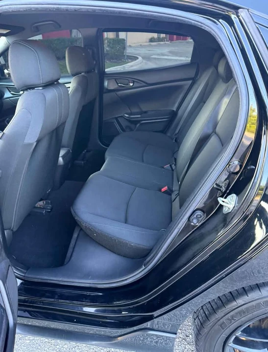 2018 Honda Civic 10th Gen - Image 10 of 12