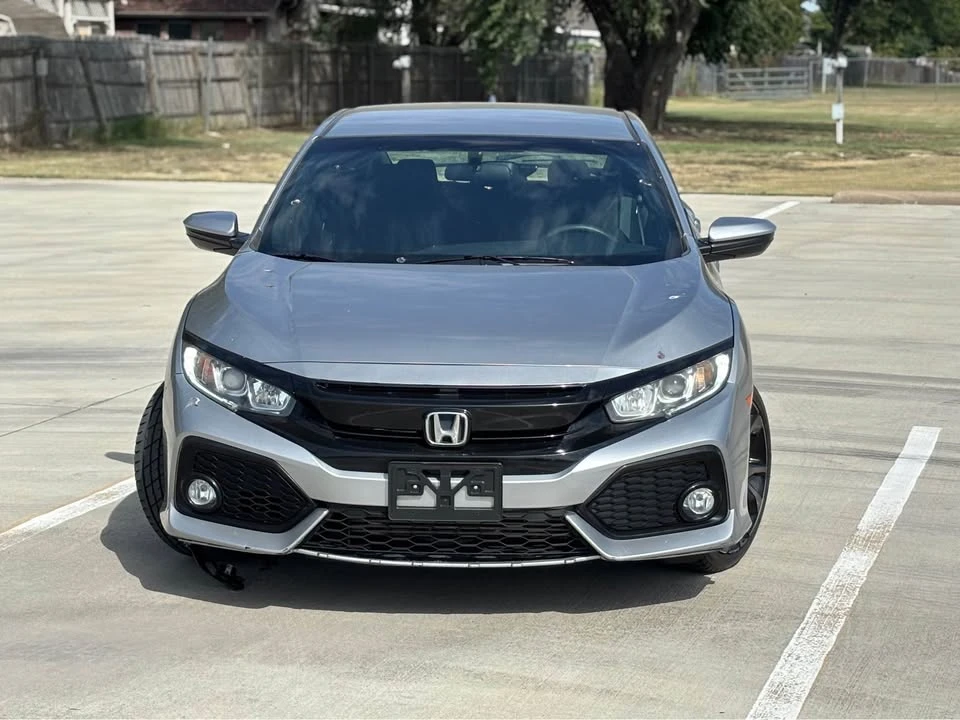 2018 Honda Civic 10th Gen - Image 2 of 9