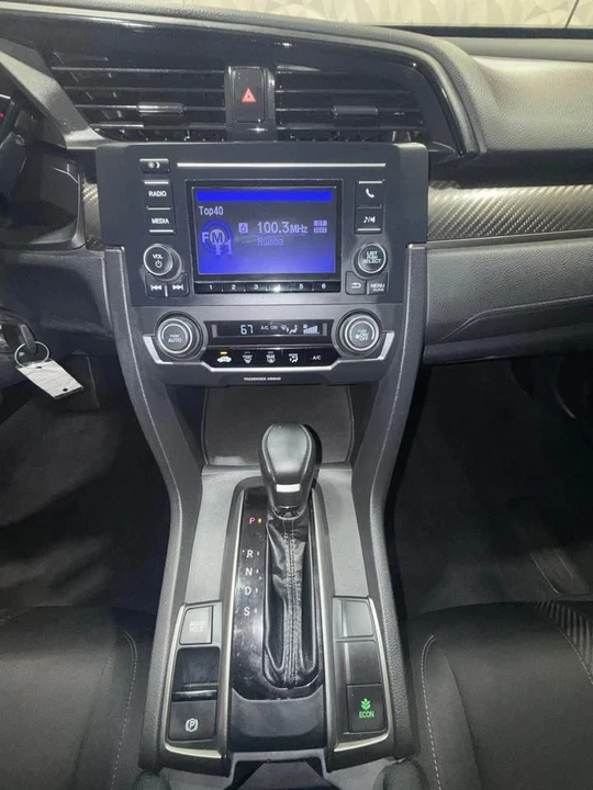 2018 Honda Civic 10th Gen - Image 15 of 19