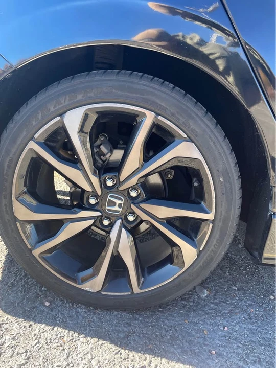 2018 Honda Civic 10th Gen - Image 10 of 12