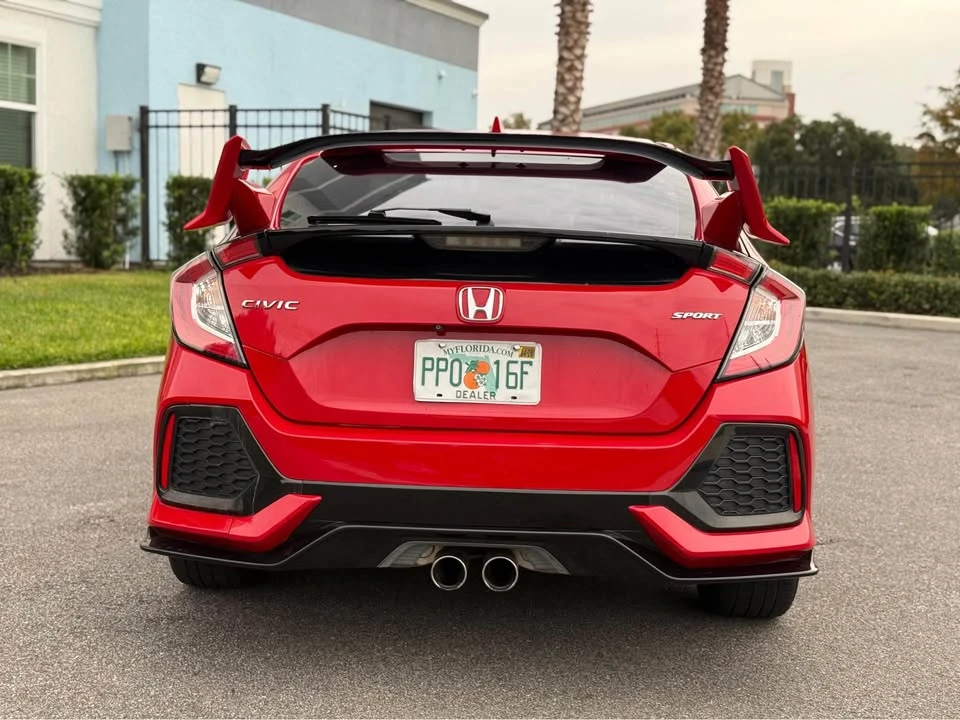 2018 Honda Civic 10th Gen - Image 10 of 12