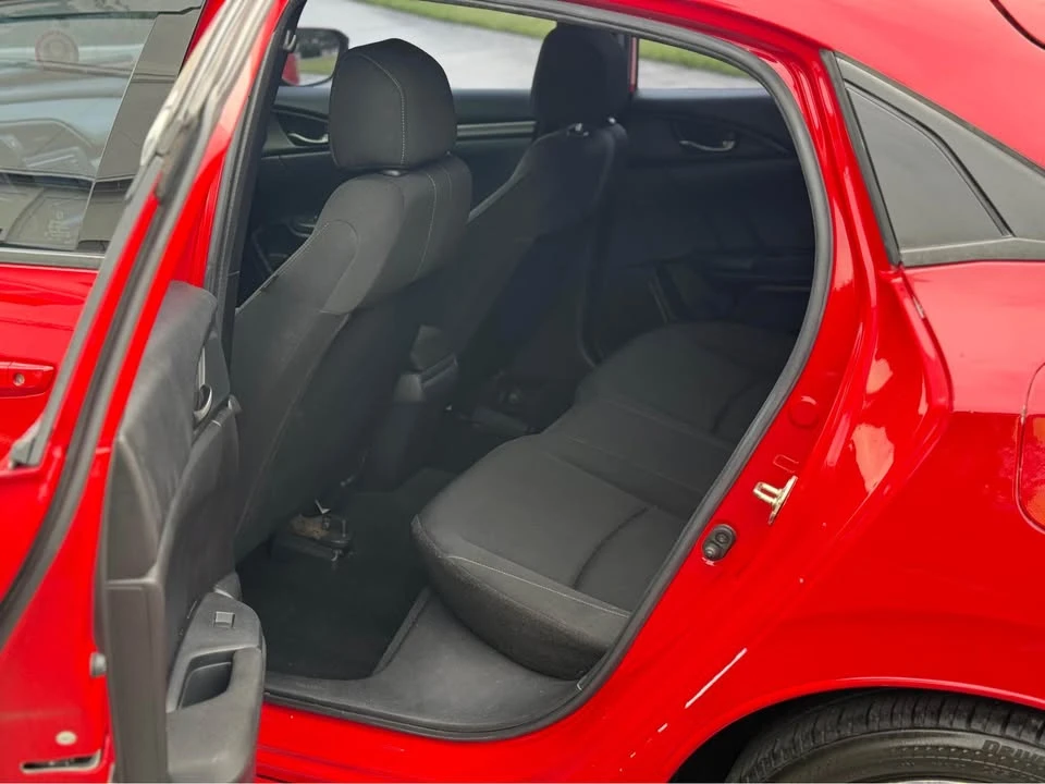 2018 Honda Civic 10th Gen - Image 9 of 12