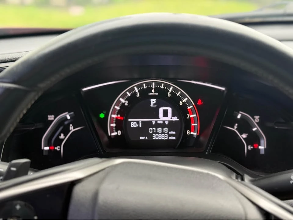 2018 Honda Civic 10th Gen - Image 4 of 12