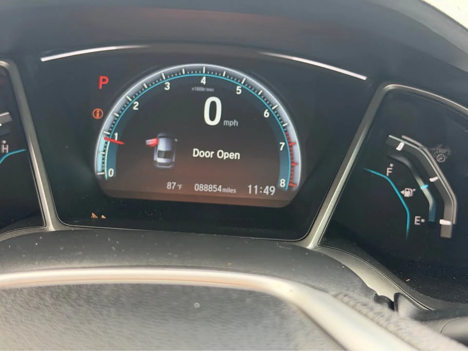 2018 Honda Civic 10th Gen - Image 10 of 11