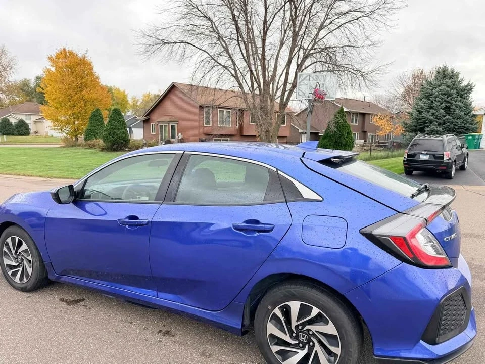 2018 Honda Civic 10th Gen - Image 8 of 15