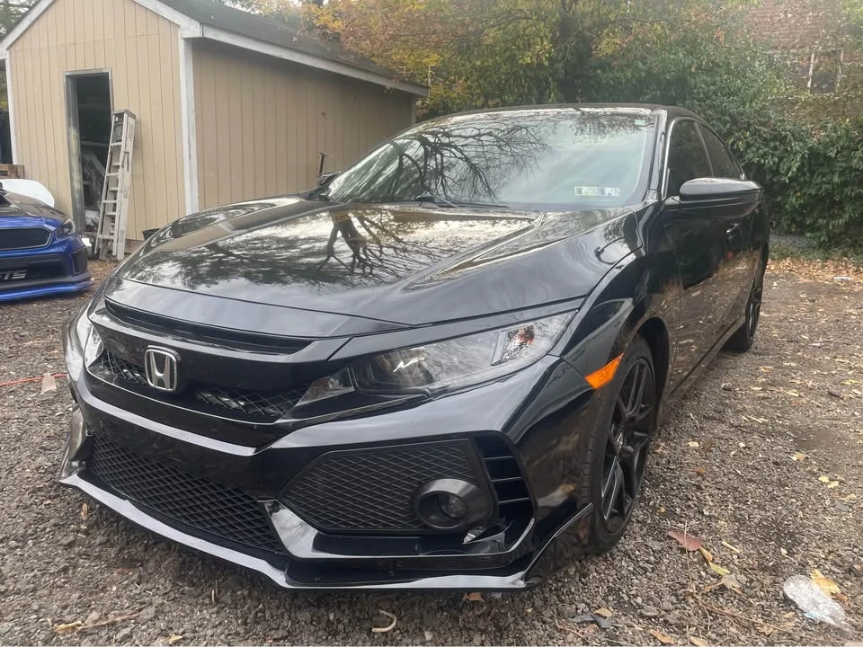 2018 Honda Civic 10th Gen - Image 3 of 17