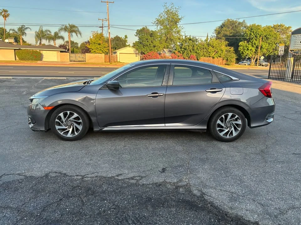 2018 Honda Civic 10th Gen - Image 3 of 6