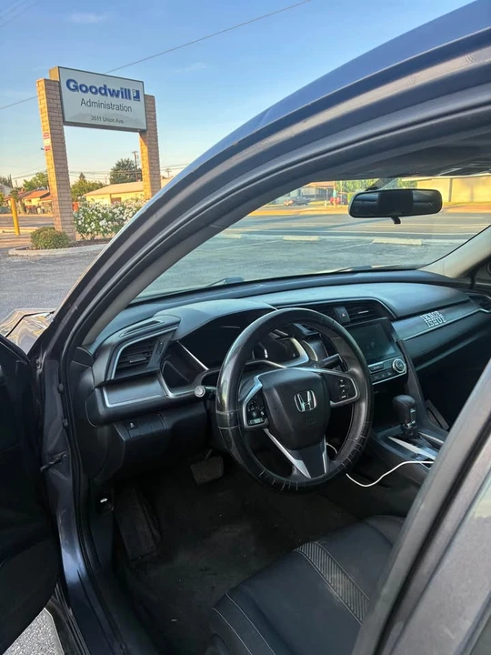 2018 Honda Civic 10th Gen - Image 6 of 6