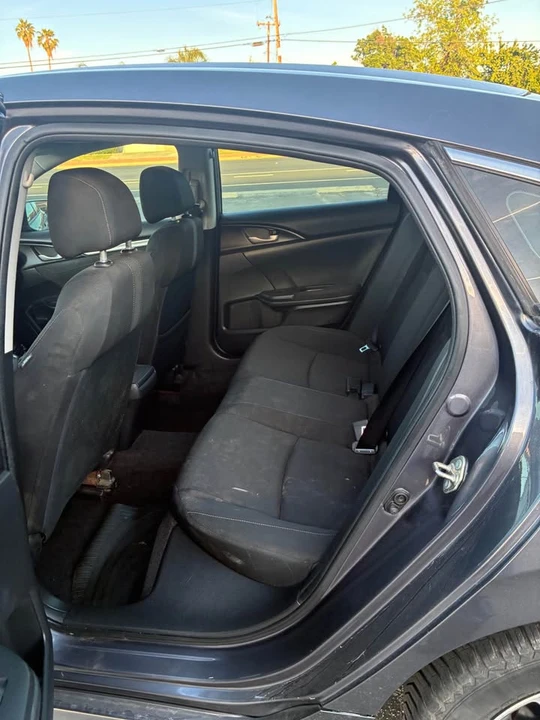 2018 Honda Civic 10th Gen - Image 5 of 6