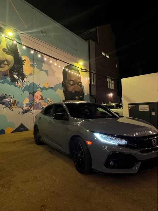2018 Honda Civic 10th Gen - Image 2 of 12