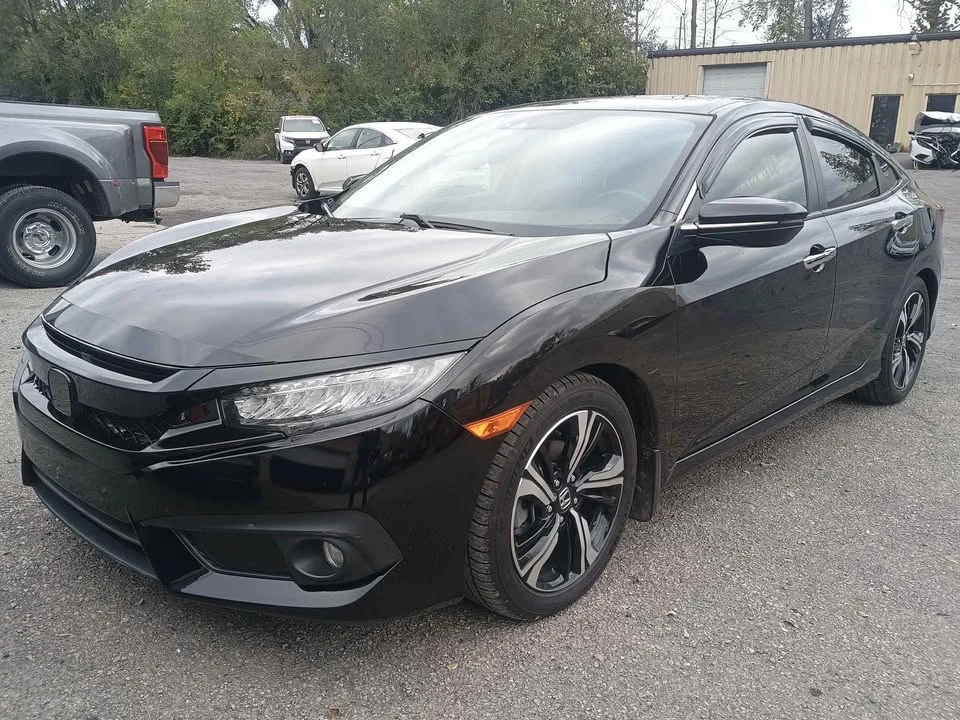 2018 Honda Civic 10th Gen - Image 2 of 6