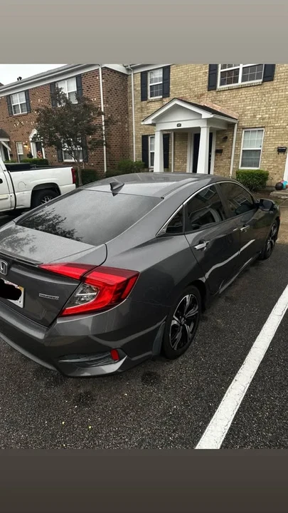 2018 Honda Civic 10th Gen - Image 3 of 15