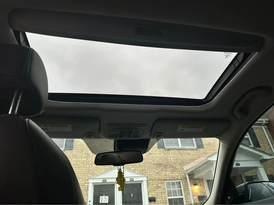 2018 Honda Civic 10th Gen - Image 11 of 15