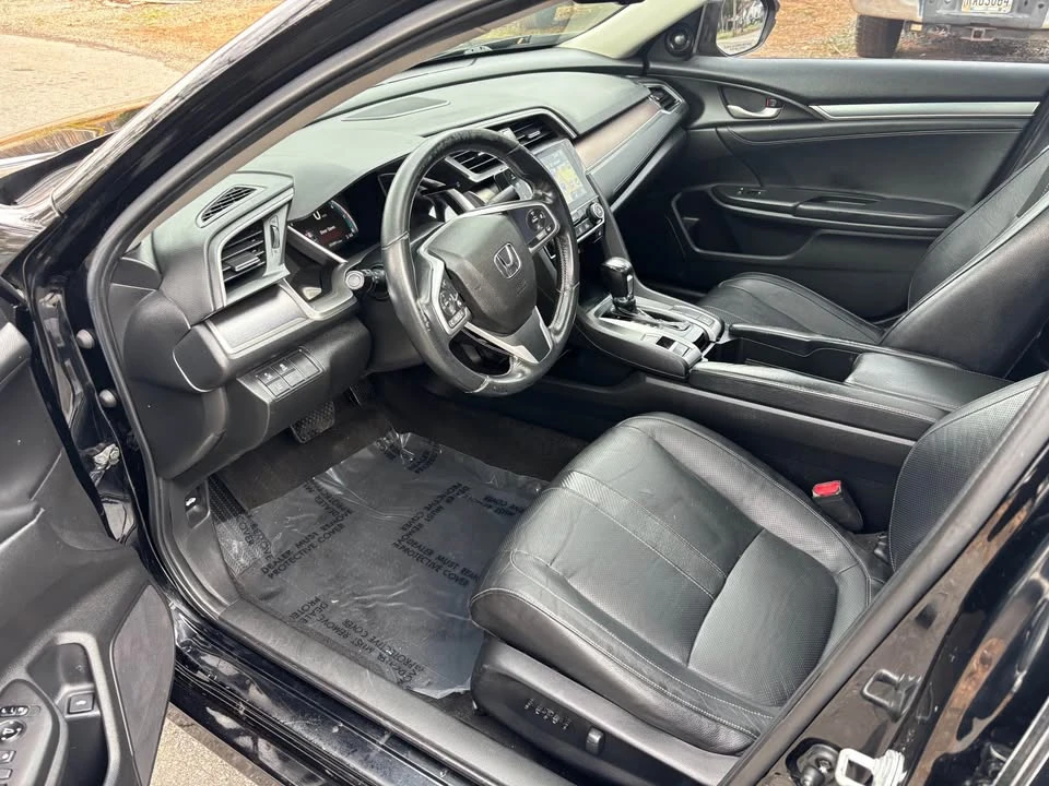 2018 Honda Civic 10th Gen - Image 9 of 17