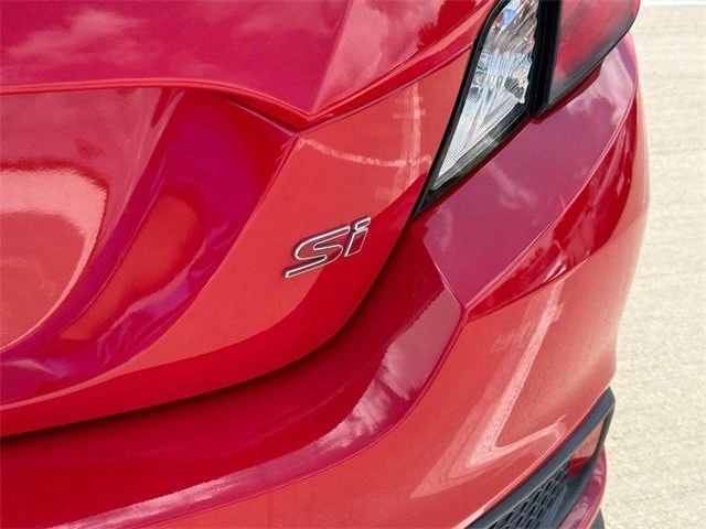 2018 Honda Civic 10th Gen - Image 6 of 9