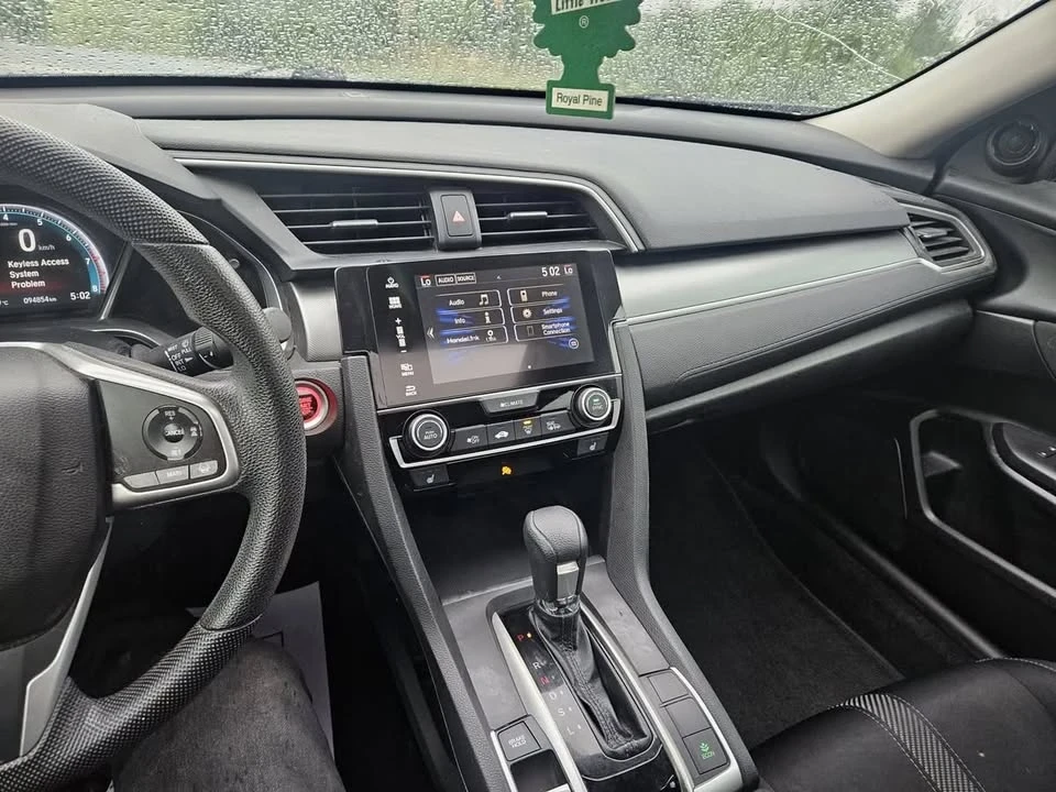 2018 Honda Civic 10th Gen - Image 7 of 9