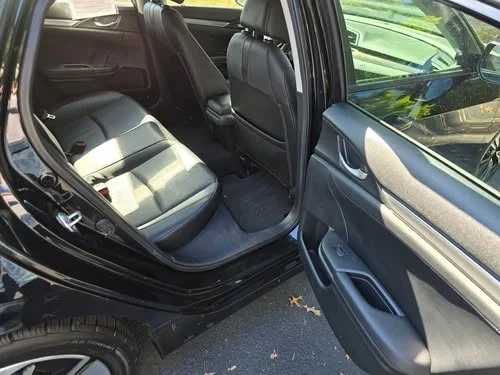 2018 Honda Civic 10th Gen - Image 8 of 19