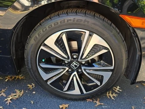 2018 Honda Civic 10th Gen - Image 13 of 19