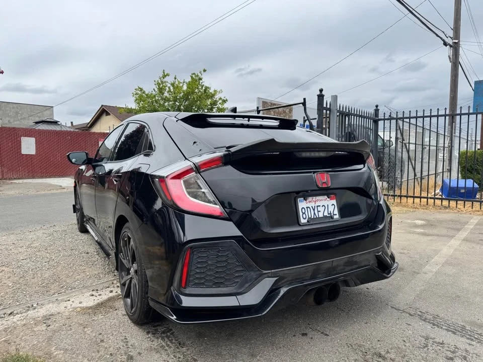 2018 Honda Civic 10th Gen - Image 4 of 8