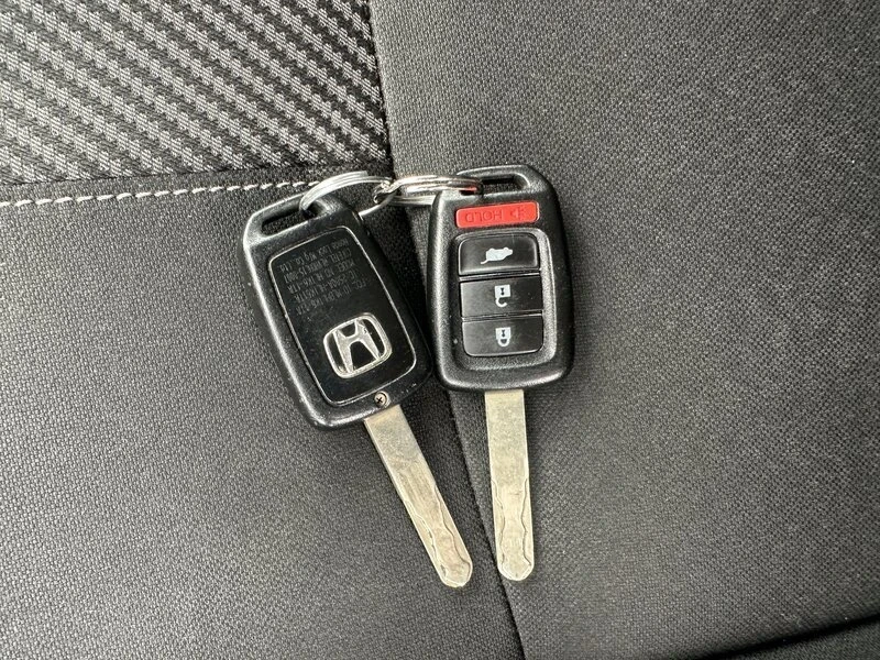 2018 Honda Civic 10th Gen - Image 16 of 19